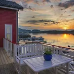 Prázdninový dům Eget Hus I Sjokanten Ved Fjorden
