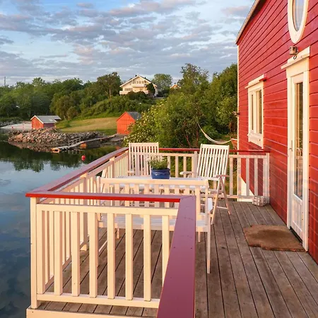 Eget Hus I Sjokanten Ved Fjorden *