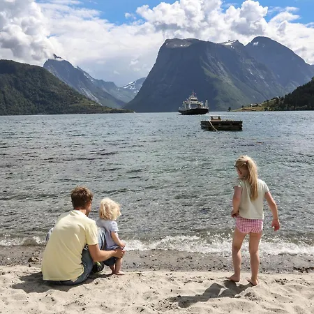 Eget Hus I Sjokanten Ved Fjorden 度假居 *