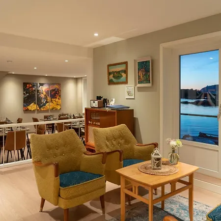 Eget Hus I Sjokanten Ved Fjorden 度假居 Langevag