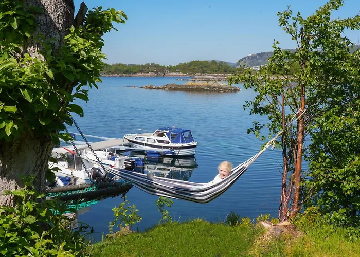 Eget Hus I Sjokanten Ved Fjorden Feriehus