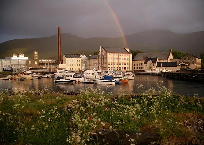 Eget Hus I Sjokanten Ved Fjorden Feriehus